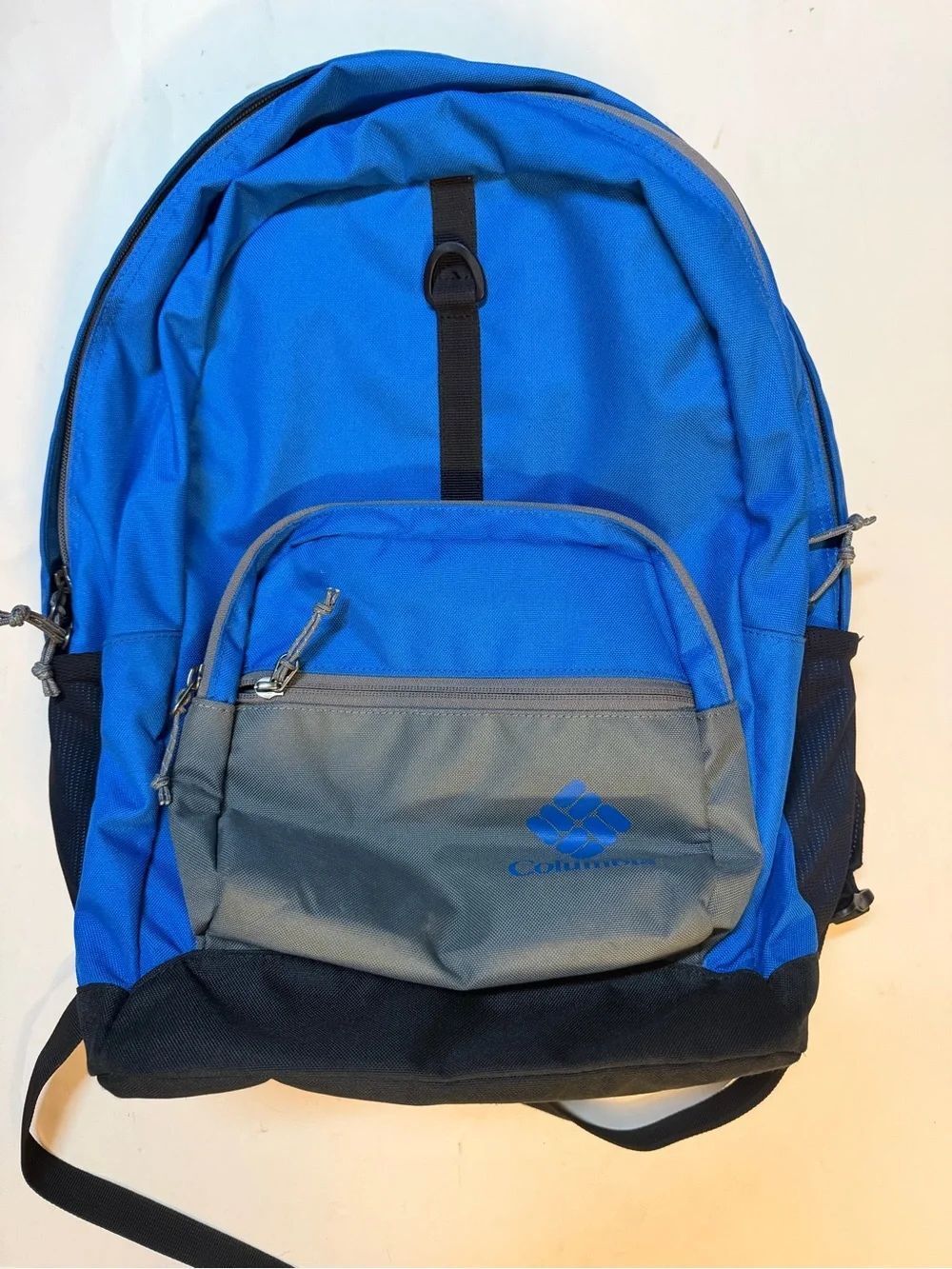 Columbia Neosho Daypack Backpack Blue Gray School Laptop Travel Hiking Book Bag